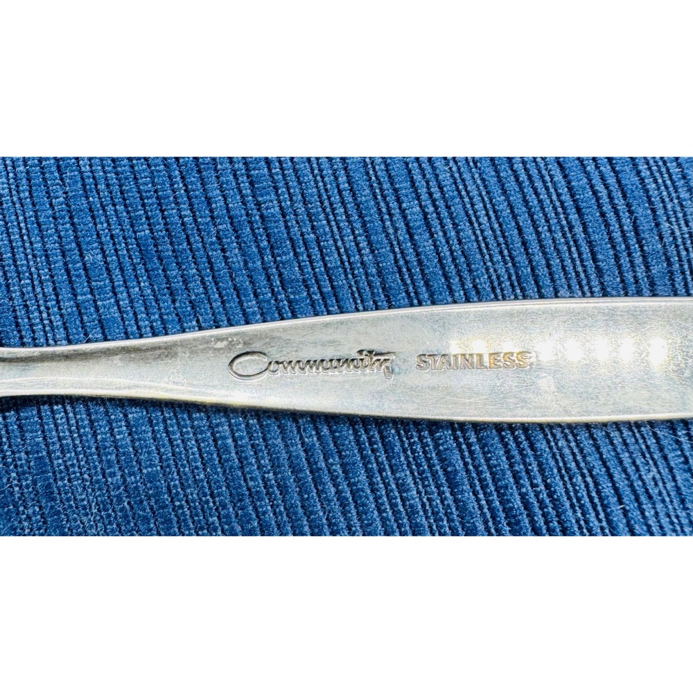 Oneida Community Venetia Salad Fork Set 12 Piece Stainless Silverware - Picture 5 of 6